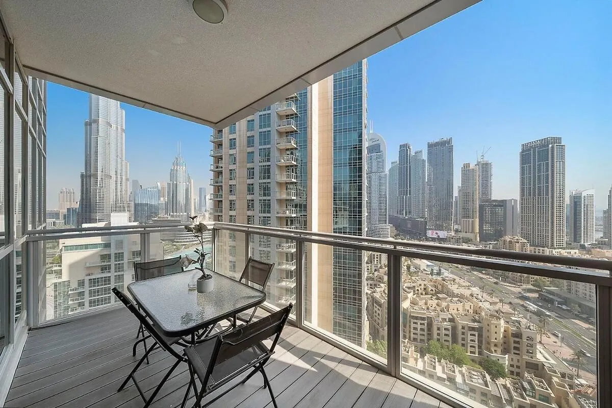 Apartment 3Br The Residences, Burj Khalifa View Downtown Dubai